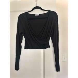 Tobi faux wrap cropped long sleeve top, sz medium